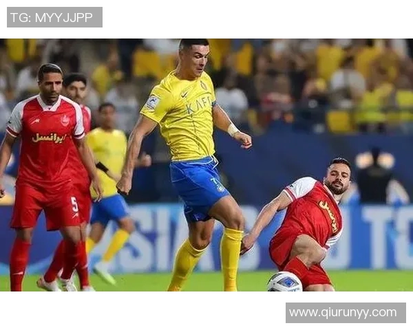 年轻稳重的足球明星如何在赛场上展现自我魅力与领导力